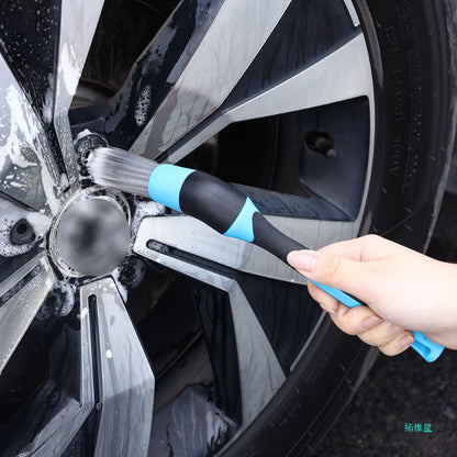 Kit Brosse Magique : Nettoyage Auto-Moto, de la Roue au Tableau de Bord
