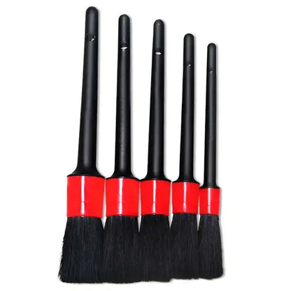 Set de Brosses Détail : Chaque Coin de Votre Voiture Dit Merci !